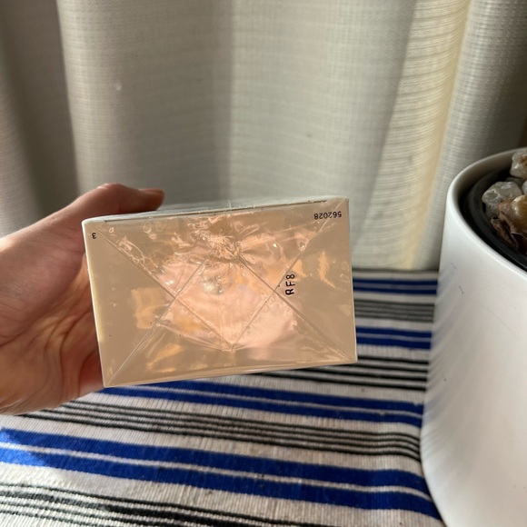 NIB CHANEL No 5 Body Lotion Emulsion Pour Le Corps 7 Fl Oz NEW and SEALED - Picture 3 of 5